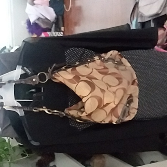 Coach Handbags - Coach slouch monogram logo purse
